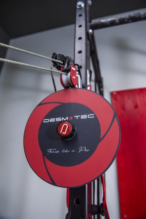 desmotec v mini black attached frame
